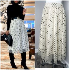 H&M white black lace Polka Dot Midi Skirt- PRELOVED-SMALL